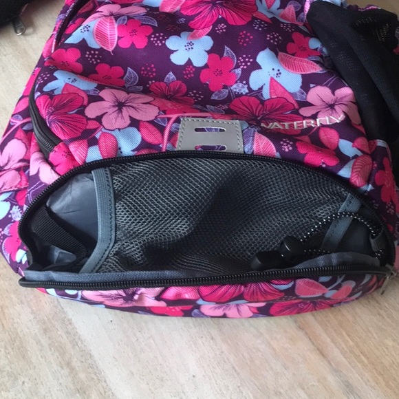 Floral Waterfly sling bag - Picture 4 of 13